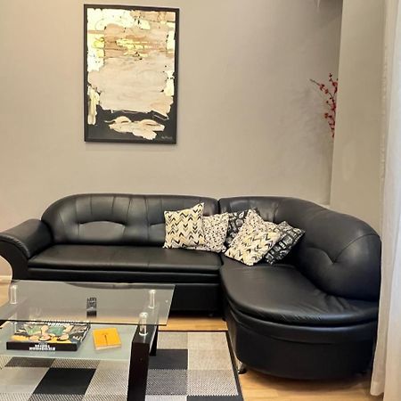 Apartment Lesya Kurbasa Lviv Eksteriør bilde