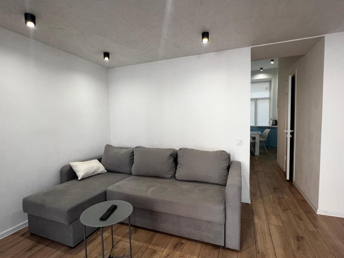 Apartment Lesya Kurbasa Lviv Eksteriør bilde