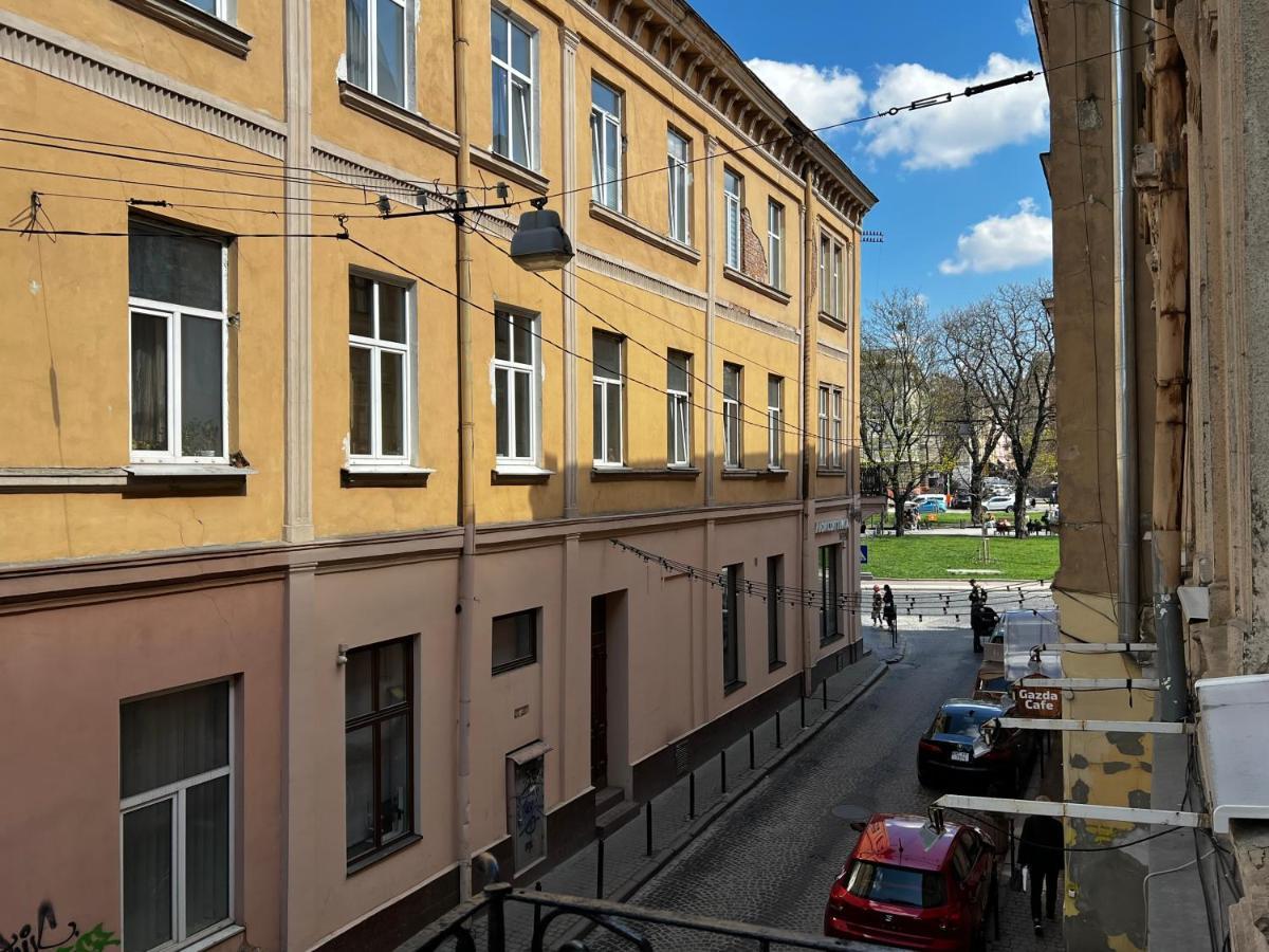 Apartment Lesya Kurbasa Lviv Eksteriør bilde