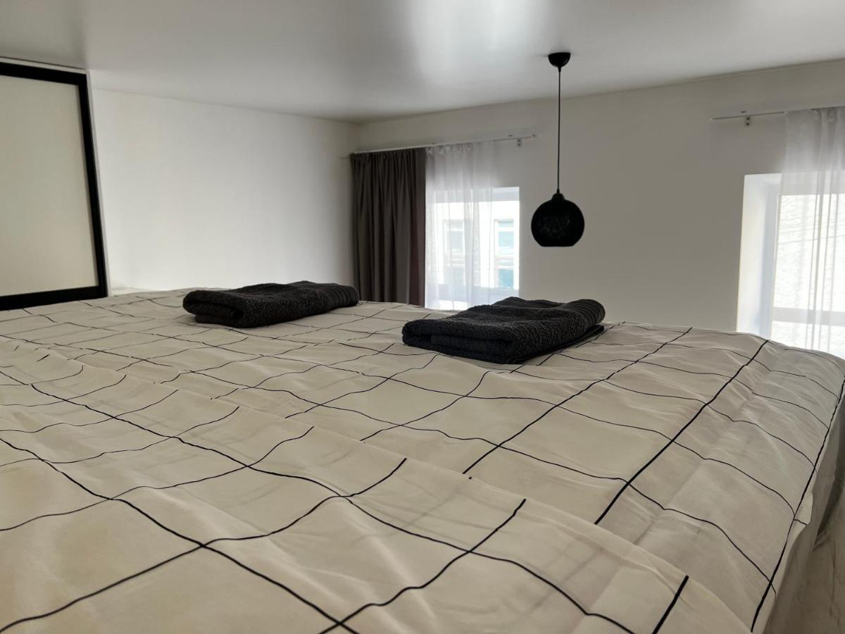 Apartment Lesya Kurbasa Lviv Eksteriør bilde