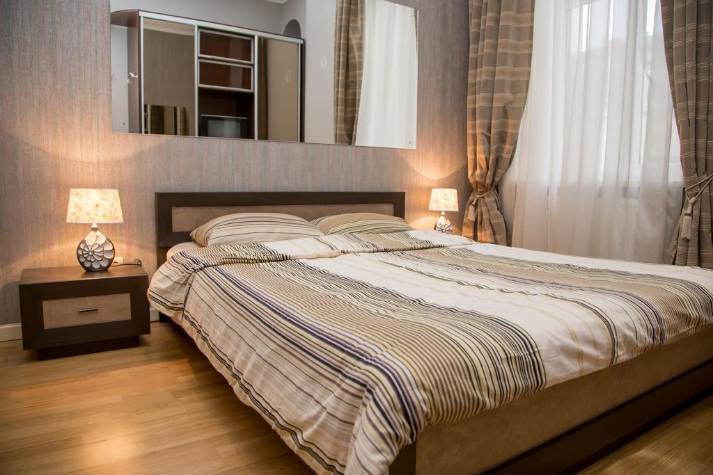 Apartment Lesya Kurbasa Lviv Eksteriør bilde